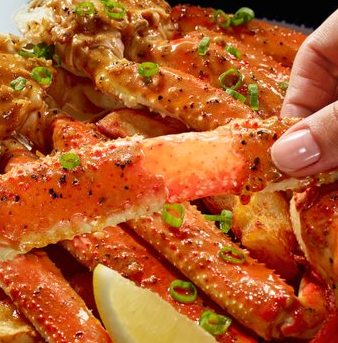 Customer Furious Over $198 Seafood Meal: “Completely Inedible!”