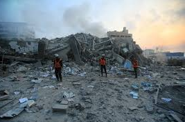 Israeli Airstrikes Claim Dozens of Lives in Gaza Amid Fears of Escalation in Rafah