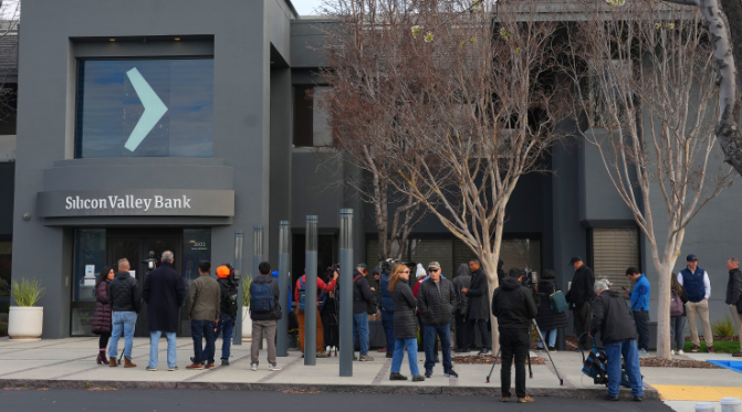 US Ensures Full Access to Deposits After Silicon Valley Bank Failure, With Biden Vowing Swift Action US Ensures Full Access to Deposits After Silicon Valley Bank Failure, With Biden Vowing Swift Action