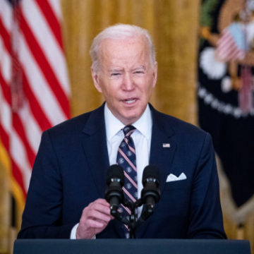 Biden Condemns Putin’s Nuclear Threats as Zelenskiy Vows to Press On