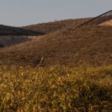 Woman Dies After Attempting to Climb US Border Wall