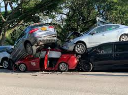 Multiple-Vehicle Collision on Singapore’s East Coast Parkway Leaves Four Injured